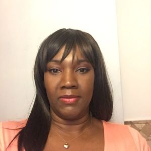 Meet your Posher, Connie